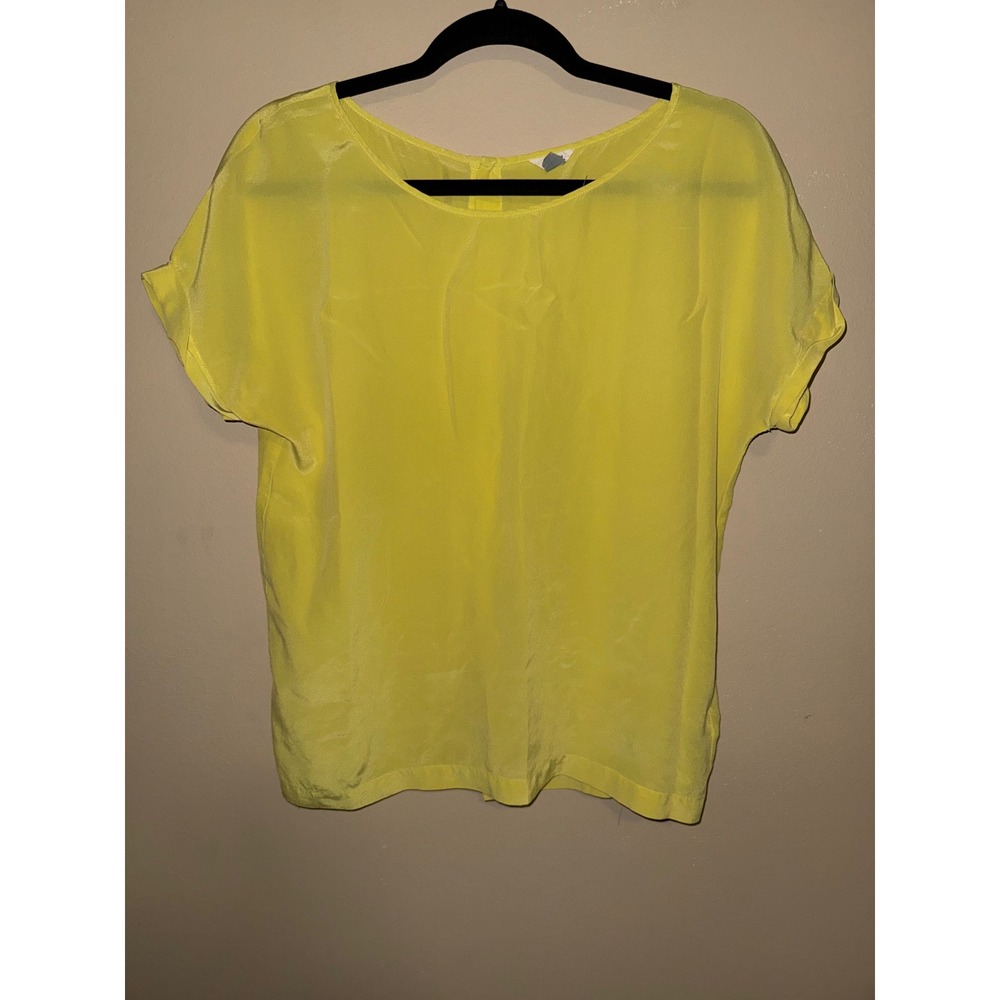 Fossil Womens Yellow Silk Short Sleeve Button Back Blouse S Minimalist office